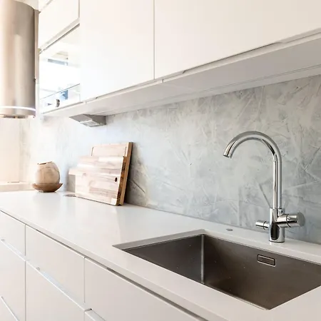 2br With View On Toeoeloenlahti Ελσίνκι