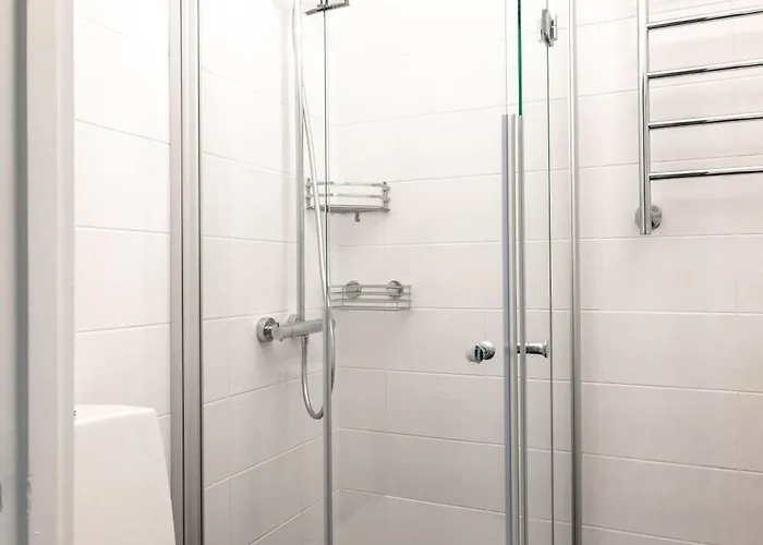 2br With View On Toeoeloenlahti Helsingfors