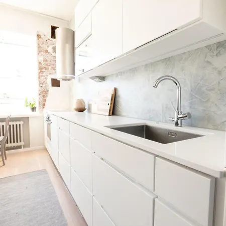 2br With View On Toeoeloenlahti * Helsinki