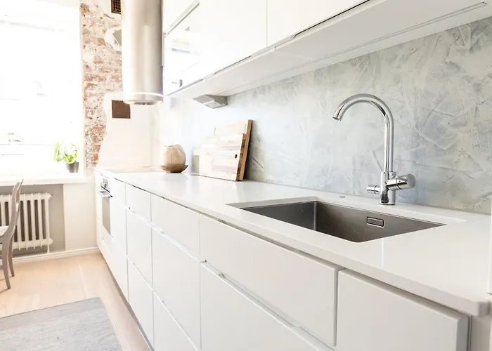 2br With View On Toeoeloenlahti * Helsinky